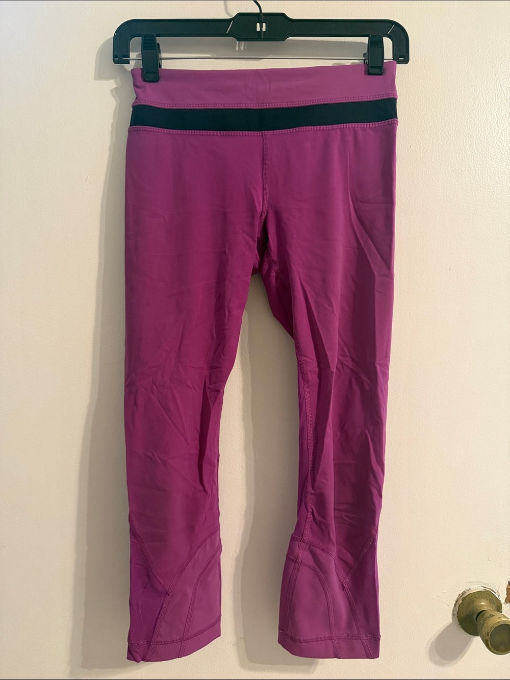 Lululemon Purple Active Crop Leggings